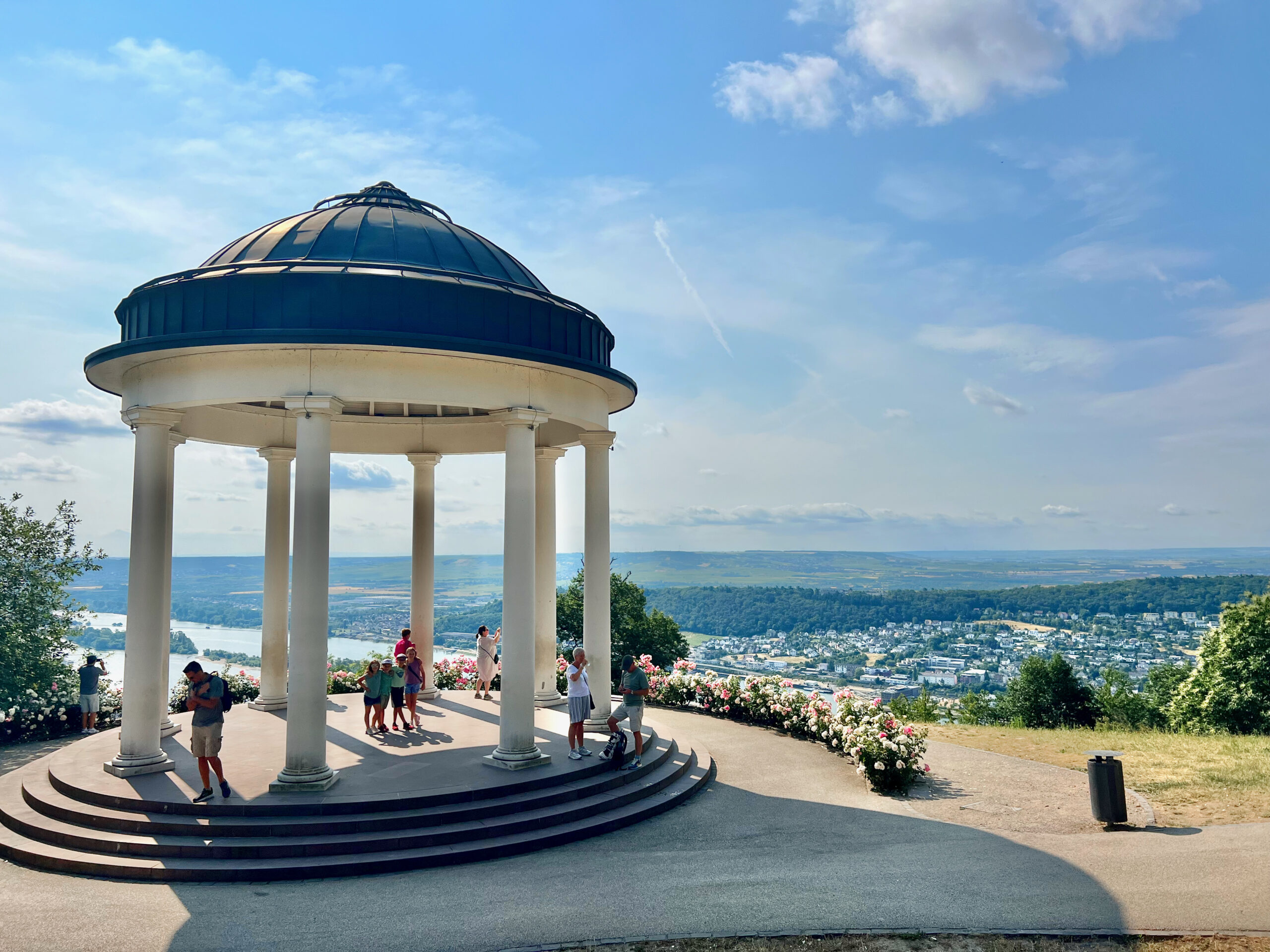 The Perfect Loop: Spending the Day on the Rüdesheim Ring 🇩🇪