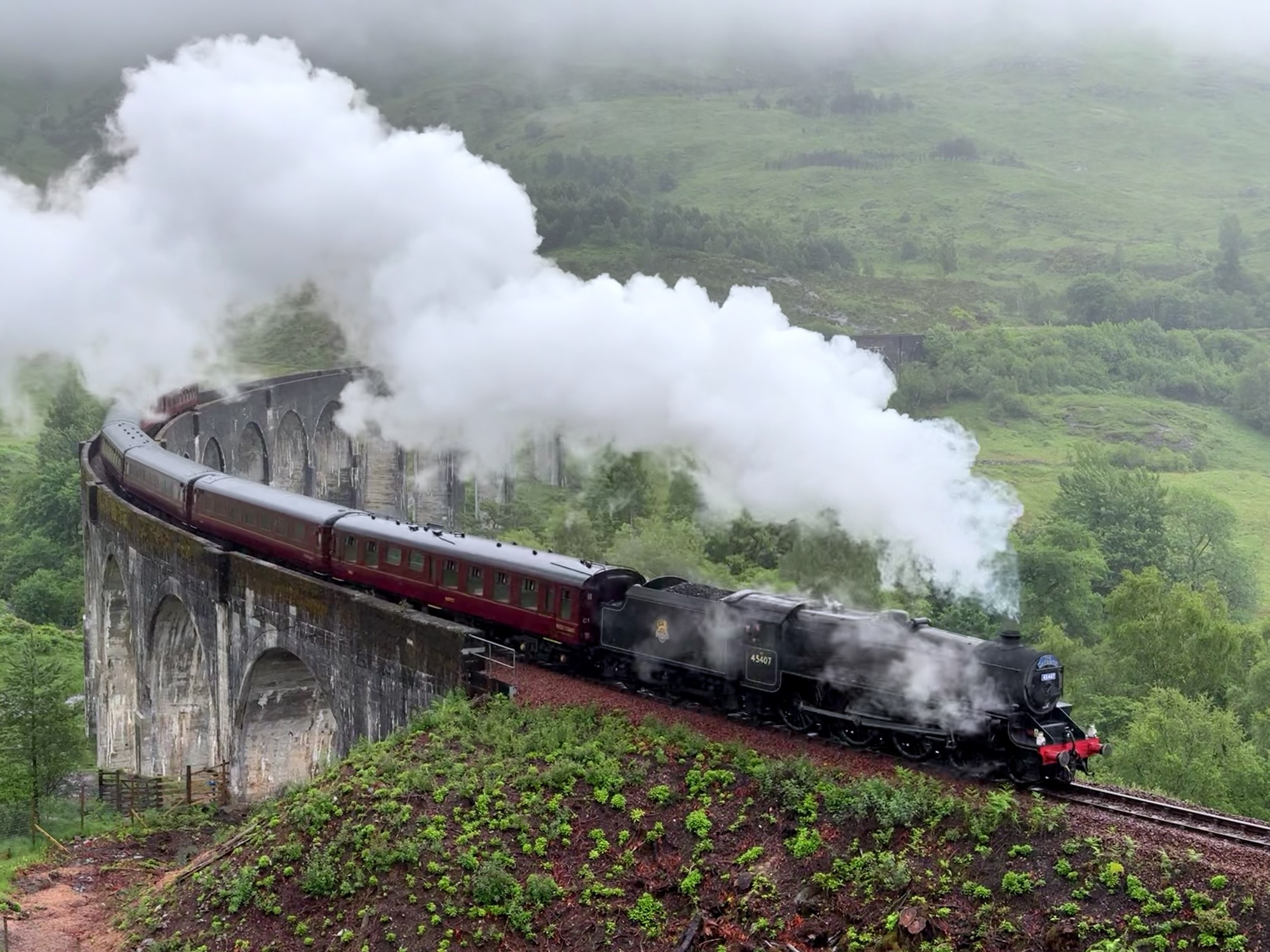 Hogwarts Moment on a Rainy Scottish Day (Day 6) 🏴󠁧󠁢󠁳󠁣󠁴󠁿