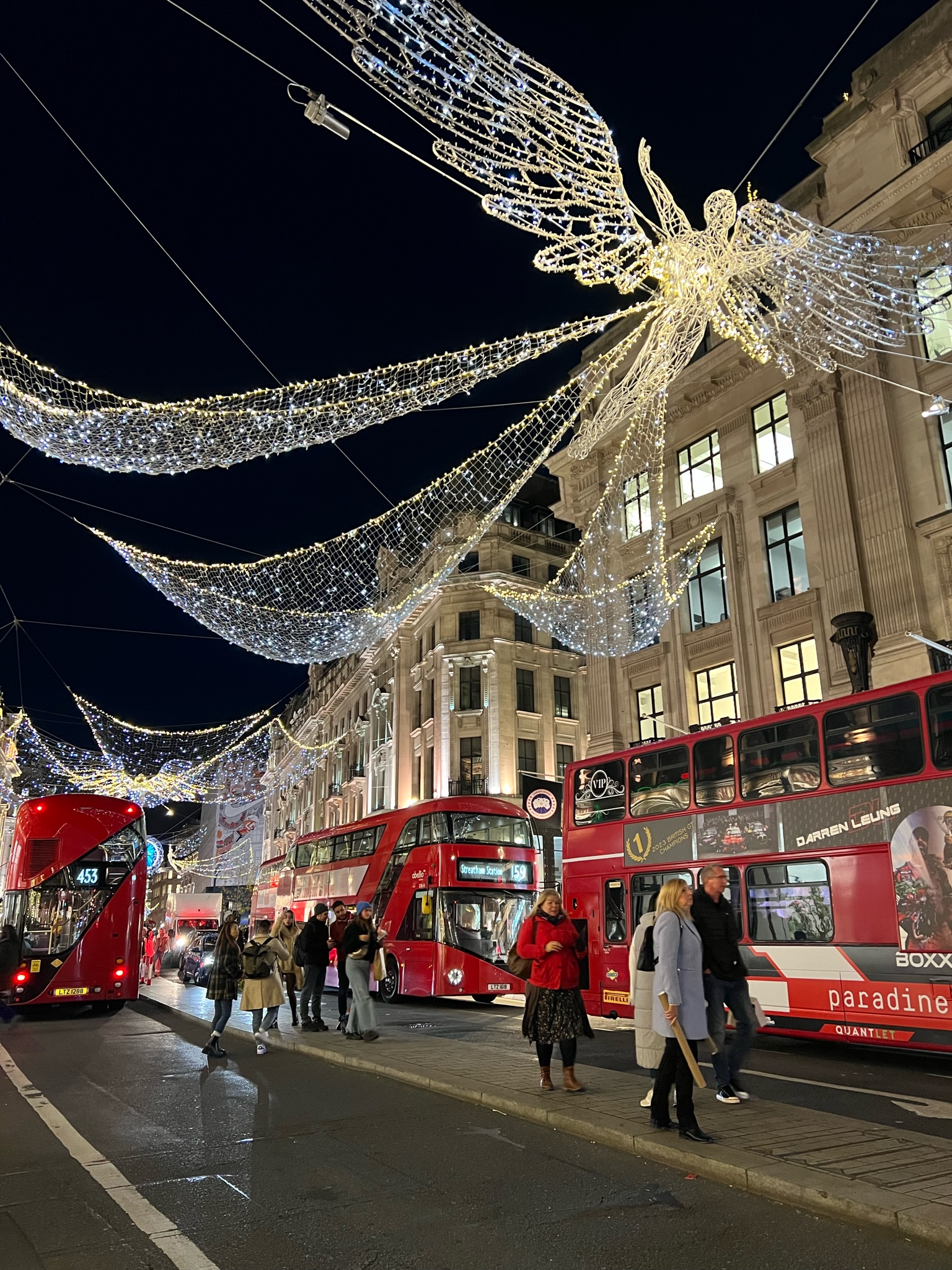 Layover Luxury: High Tea and The Lion King in London 🏴󠁧󠁢󠁥󠁮󠁧󠁿 🇬🇧