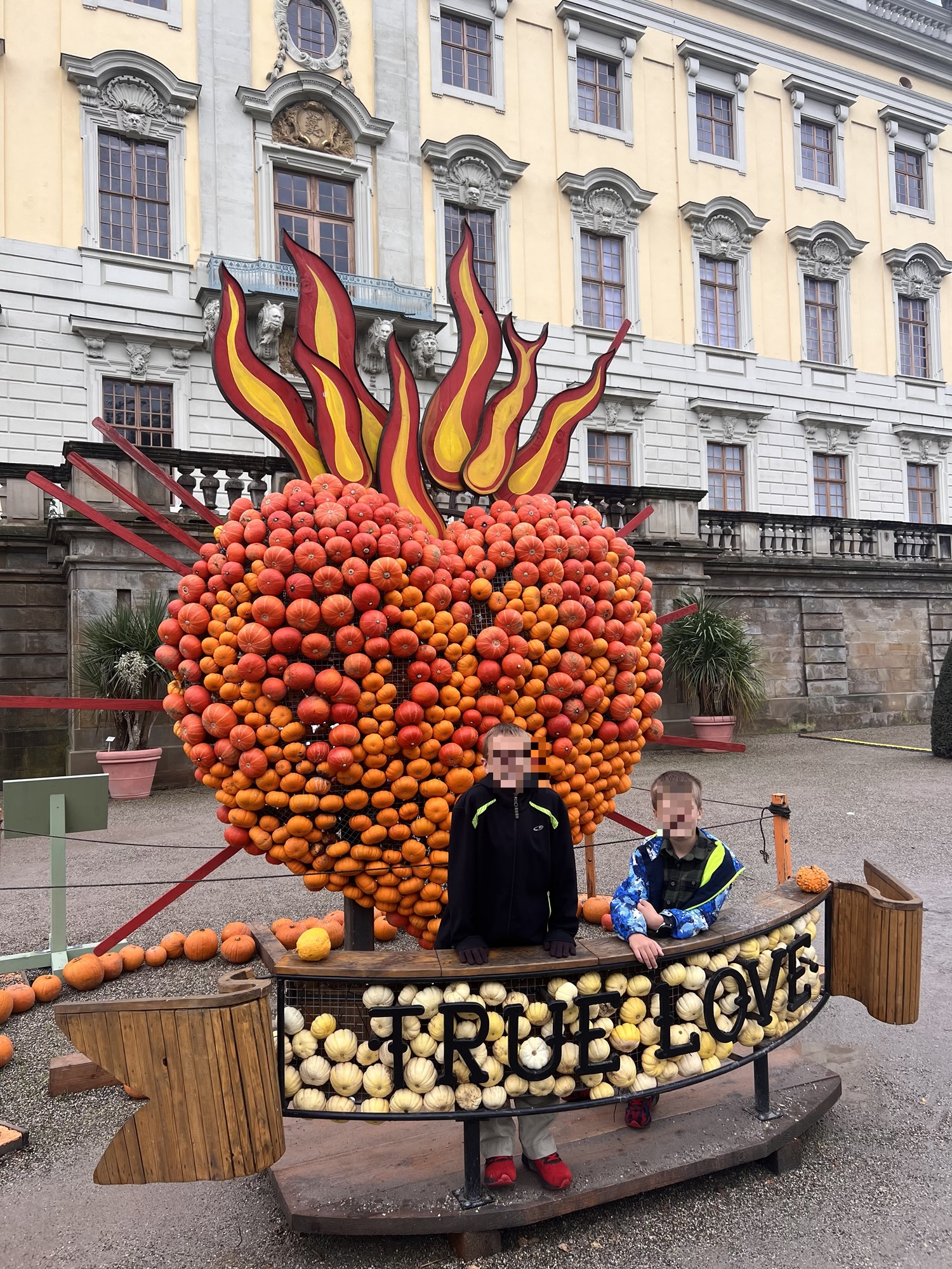 Pumpkins & Play Bricks: Autumn Fun in Germany 🇩🇪