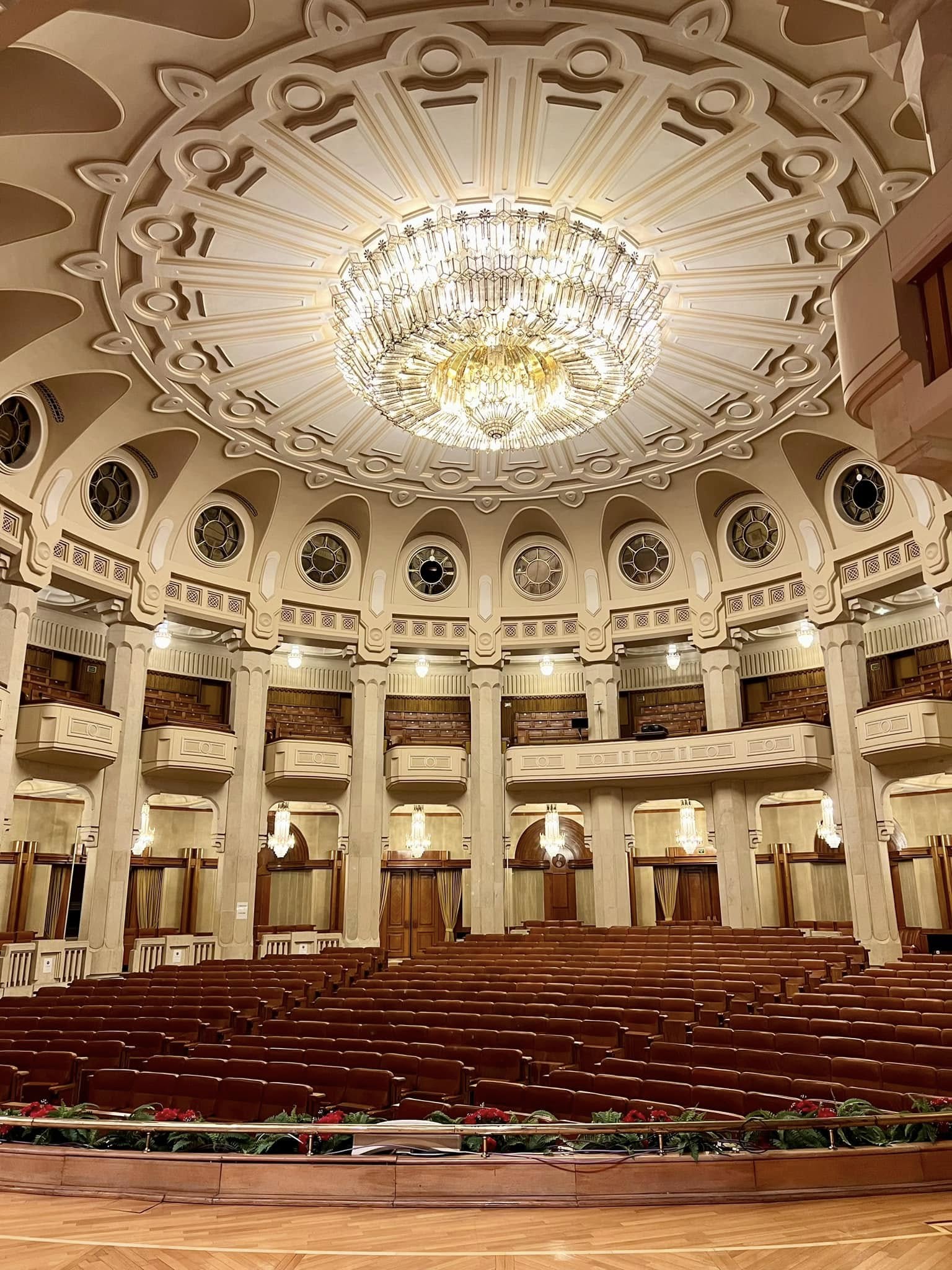 Touring the Heaviest Building in the World: Palatul Parlamentului 🇷🇴