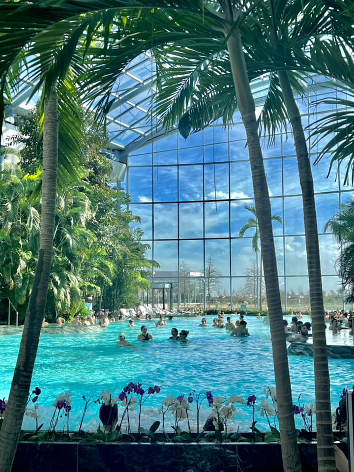 Relaxing at Largest Therme in Europe 🇷🇴