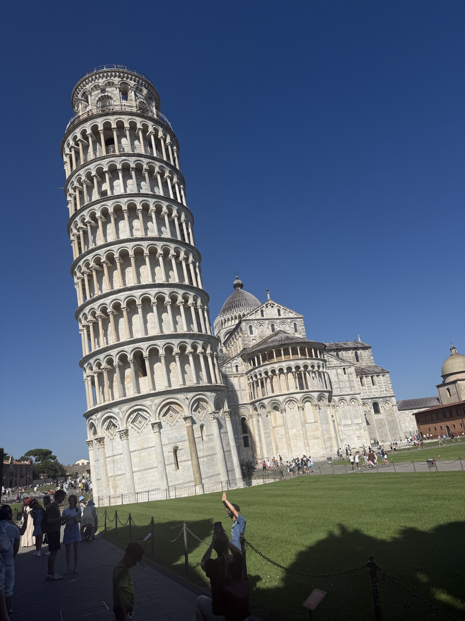 Day 6: From the Tuscan Hills to the Ligurian Coast: Quiesa to Pisa to La Spezia 🇮🇹