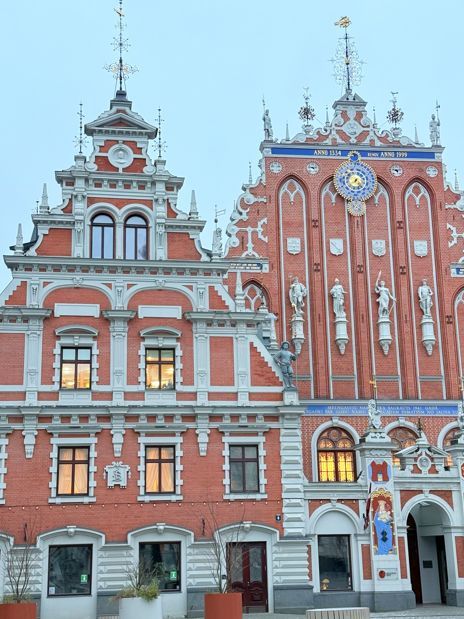 Day 6 – From Latvia’s Art Nouveau Charm to Estonia’s Fairytale Glow 🇱🇻🇪🇪