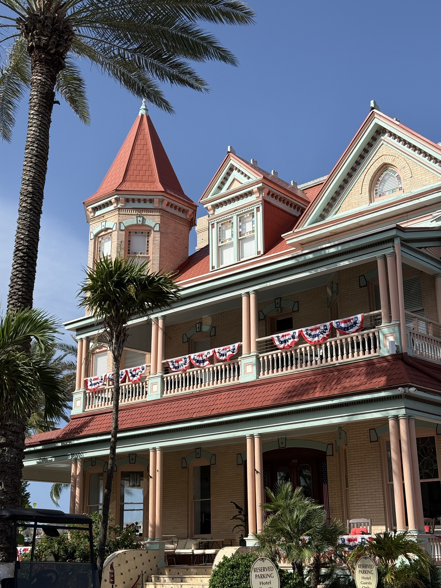 Cruising Old Town & Chasing Calmer Waters: Our Key West Golf Cart & Snorkel Adventure ๐บ๐ธ